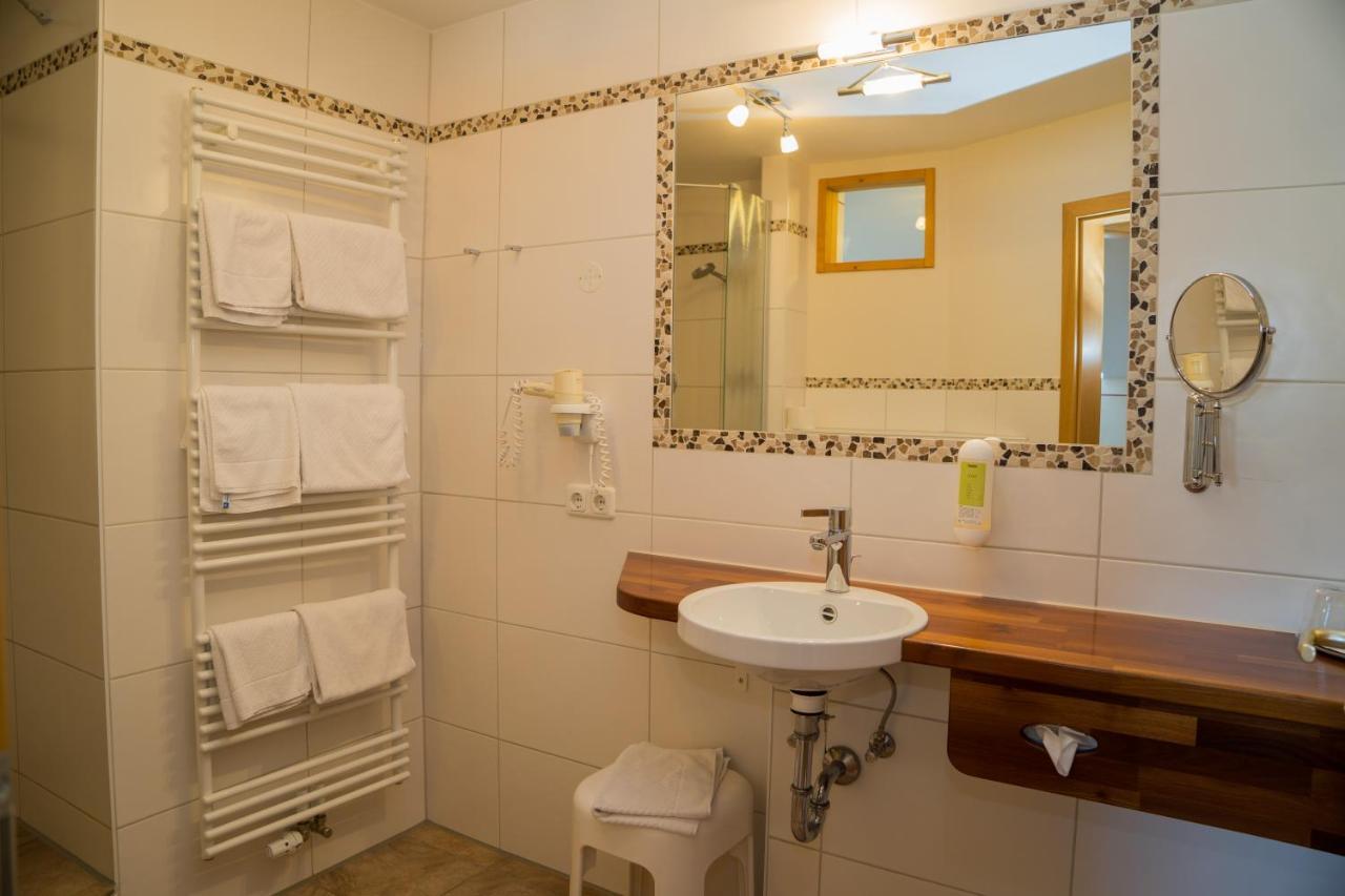 Double Room,1646333627:JPEG
